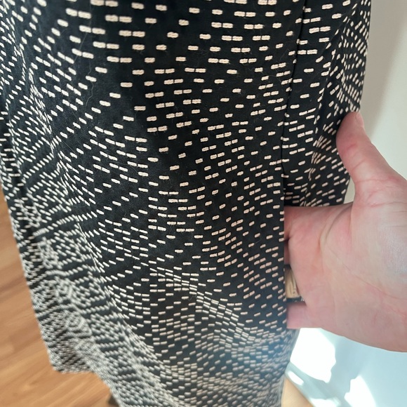 NWT GAP Black Shift Dress with Tan Embroidery, Sz 10, Lined. - Picture 11 of 12